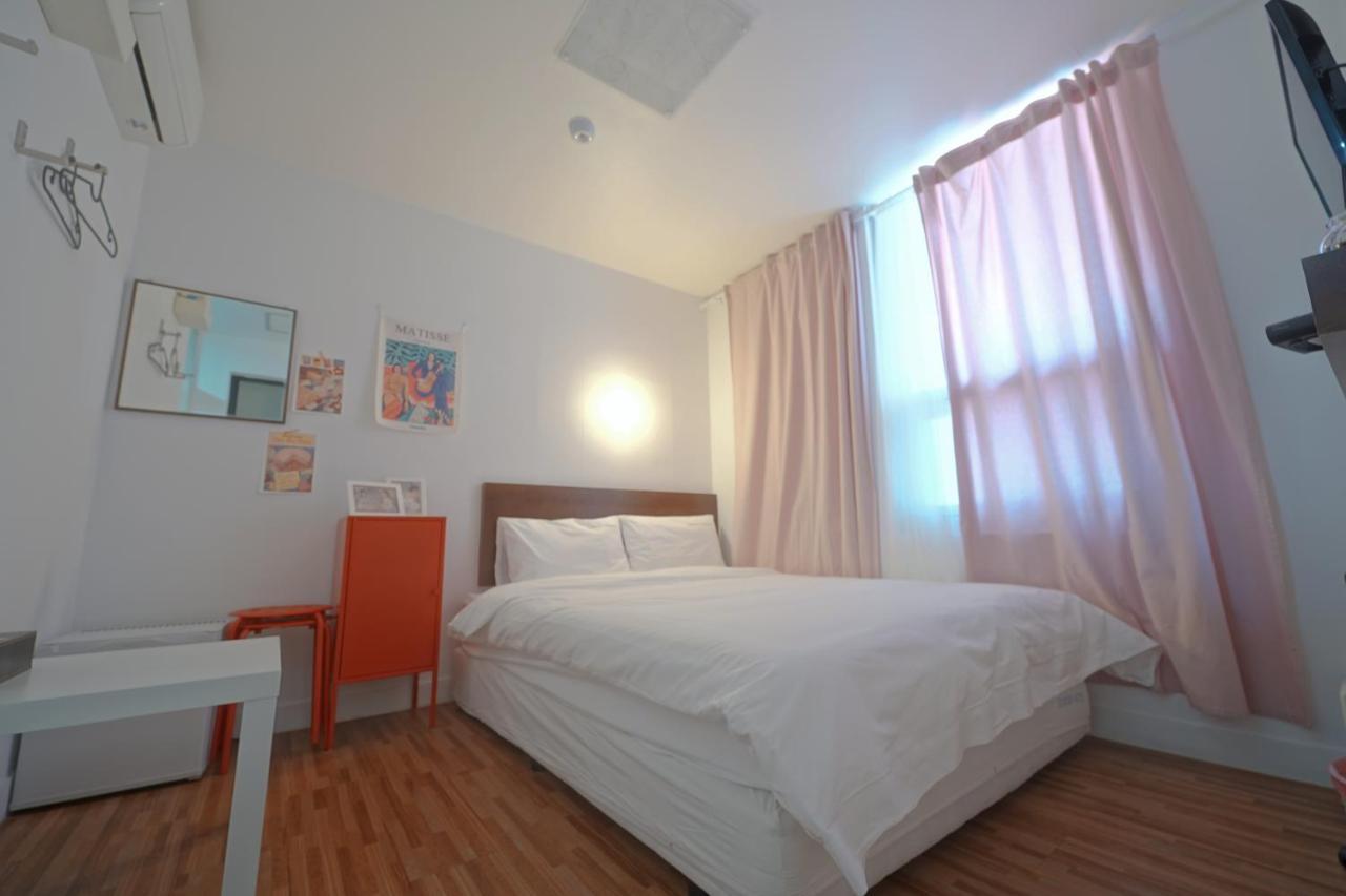 Ekonomy Haeundae Hostel Busan Exterior foto