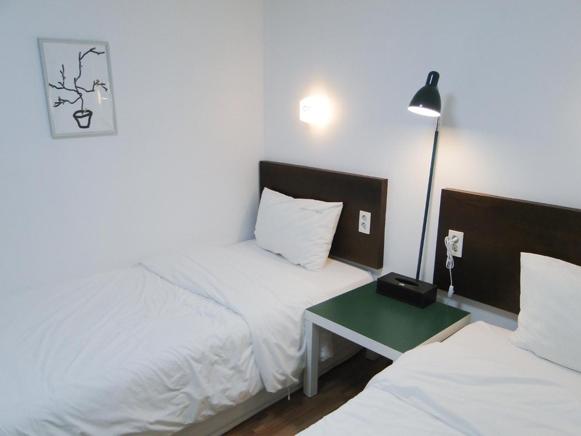 Ekonomy Haeundae Hostel Busan Exterior foto