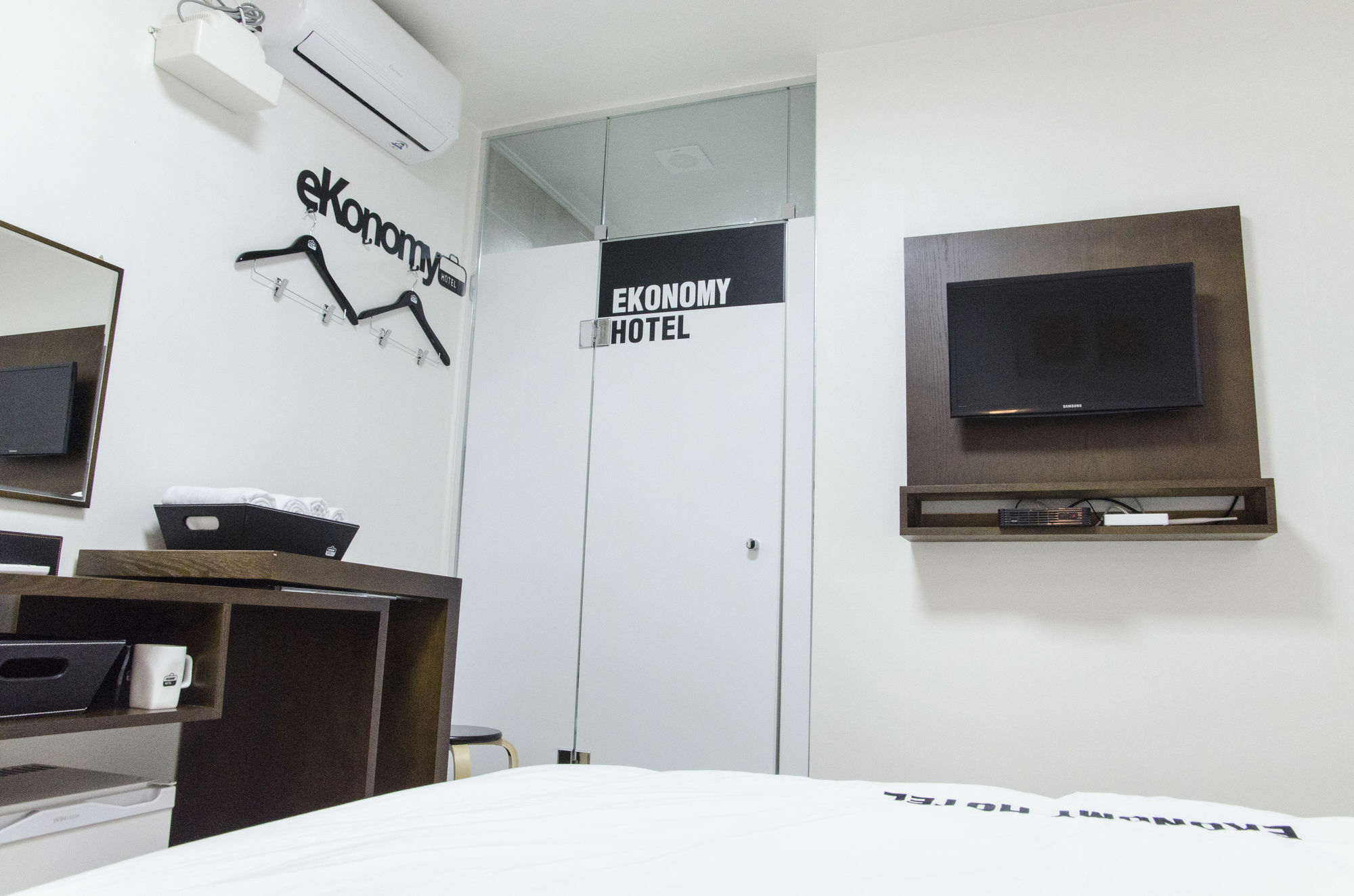 Ekonomy Haeundae Hostel Busan Exterior foto