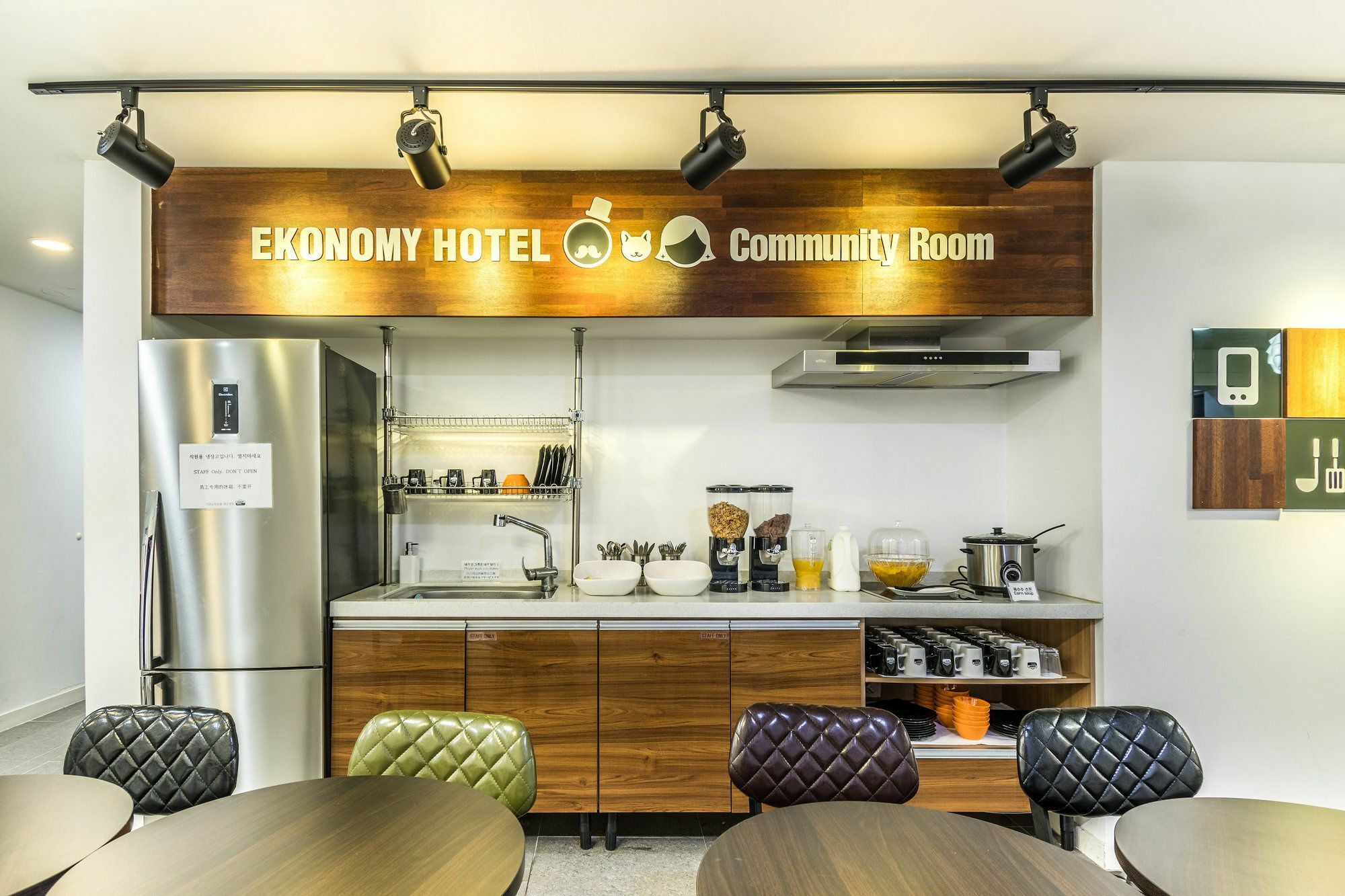 Ekonomy Haeundae Hostel Busan Exterior foto